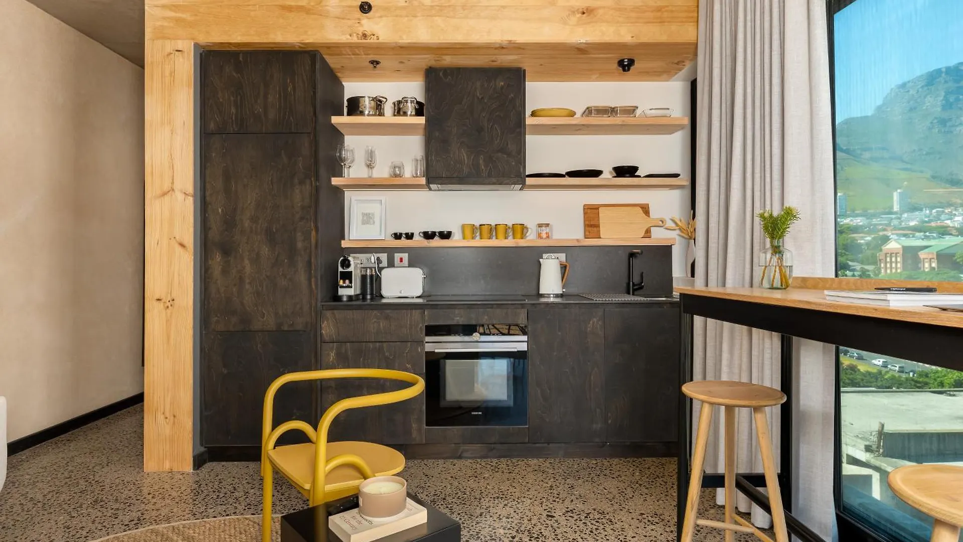 Neighbourgood 84 Harrington Aparthotel Cape Town